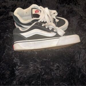 Knu Skool Vans skateboard/fashion shoes chunky laces women’s 6.5 men’s 5